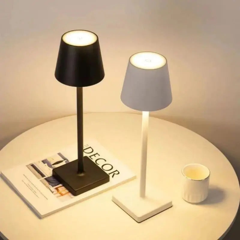 Solene black cordless restaurant lamp on a round table