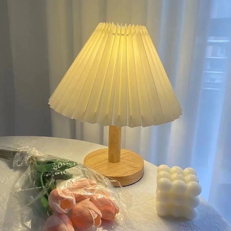 Sora Foldable Pleated Table Lamp