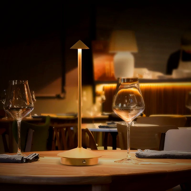Lumae Aura table lamp
