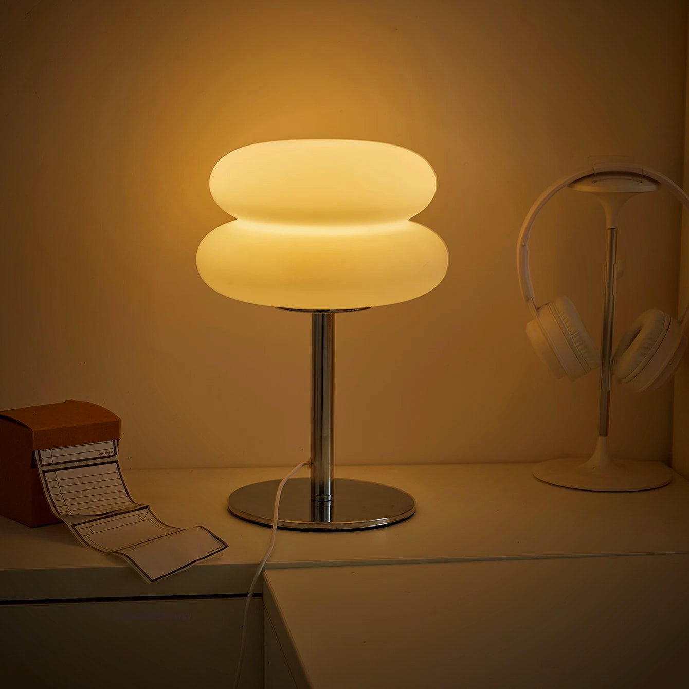 Lumae Halo table lamp
