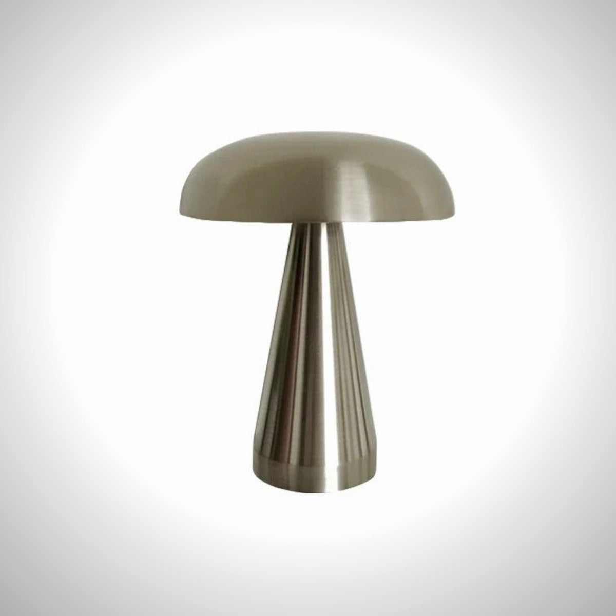 Juno mushroom lamp in silver