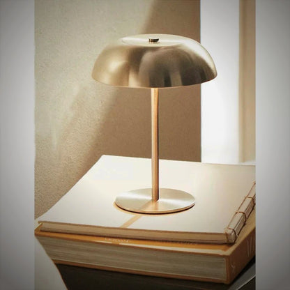 Lumae Sol table lamp