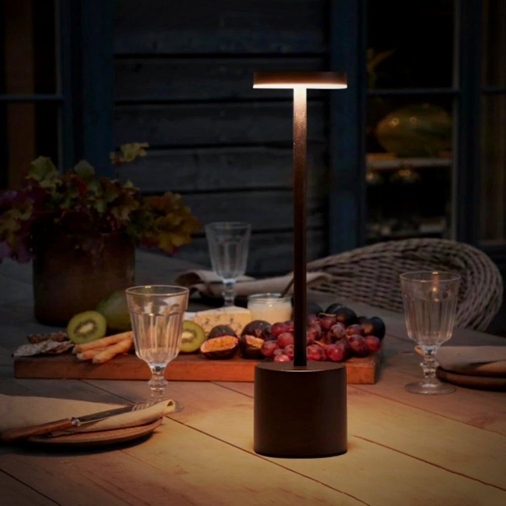 Lumae Vesper table lamp